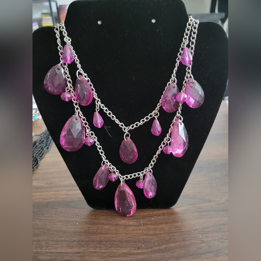 Elegant Pink Teardrop Necklace